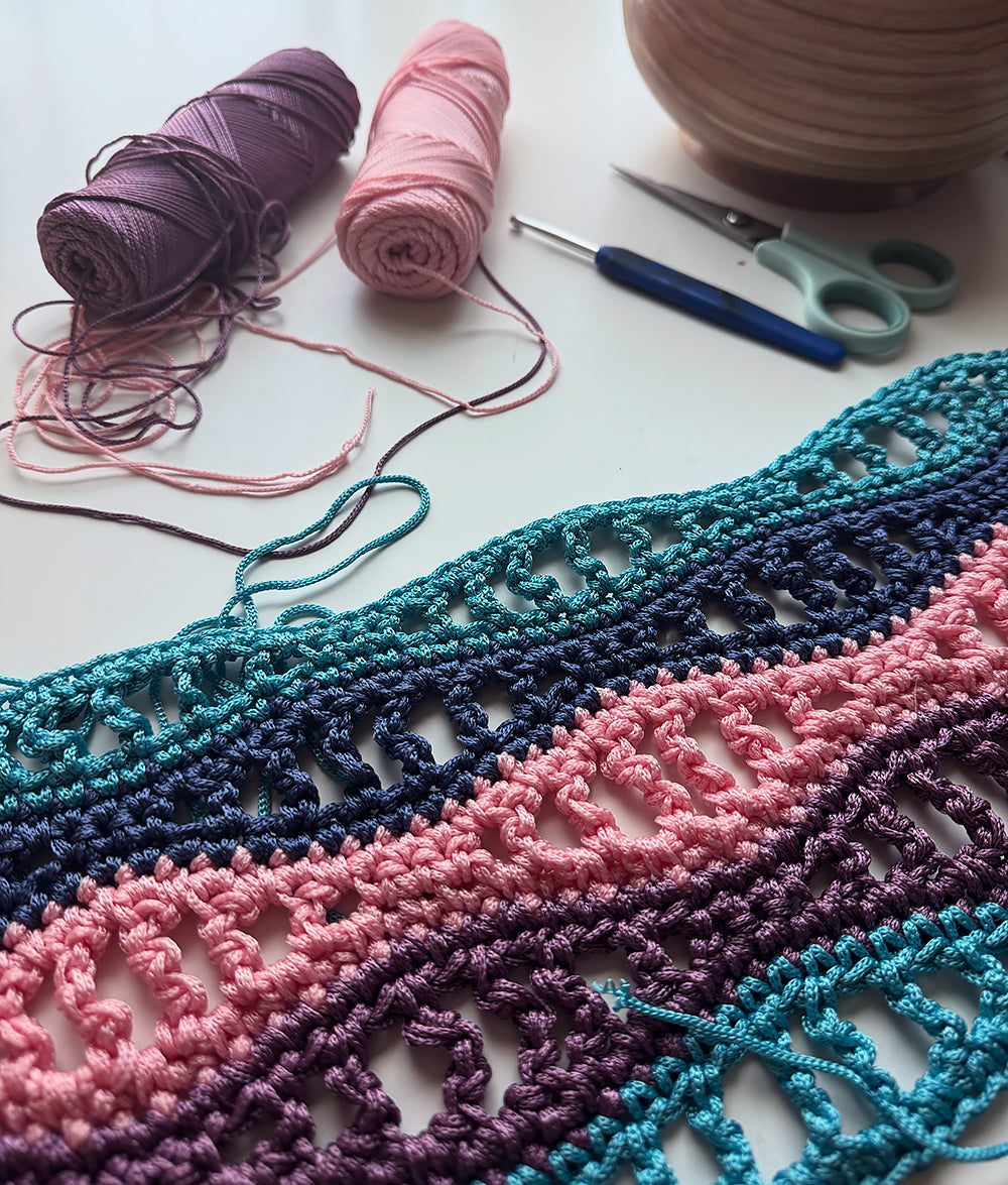 Cozy outfit for a palm tree?! xD